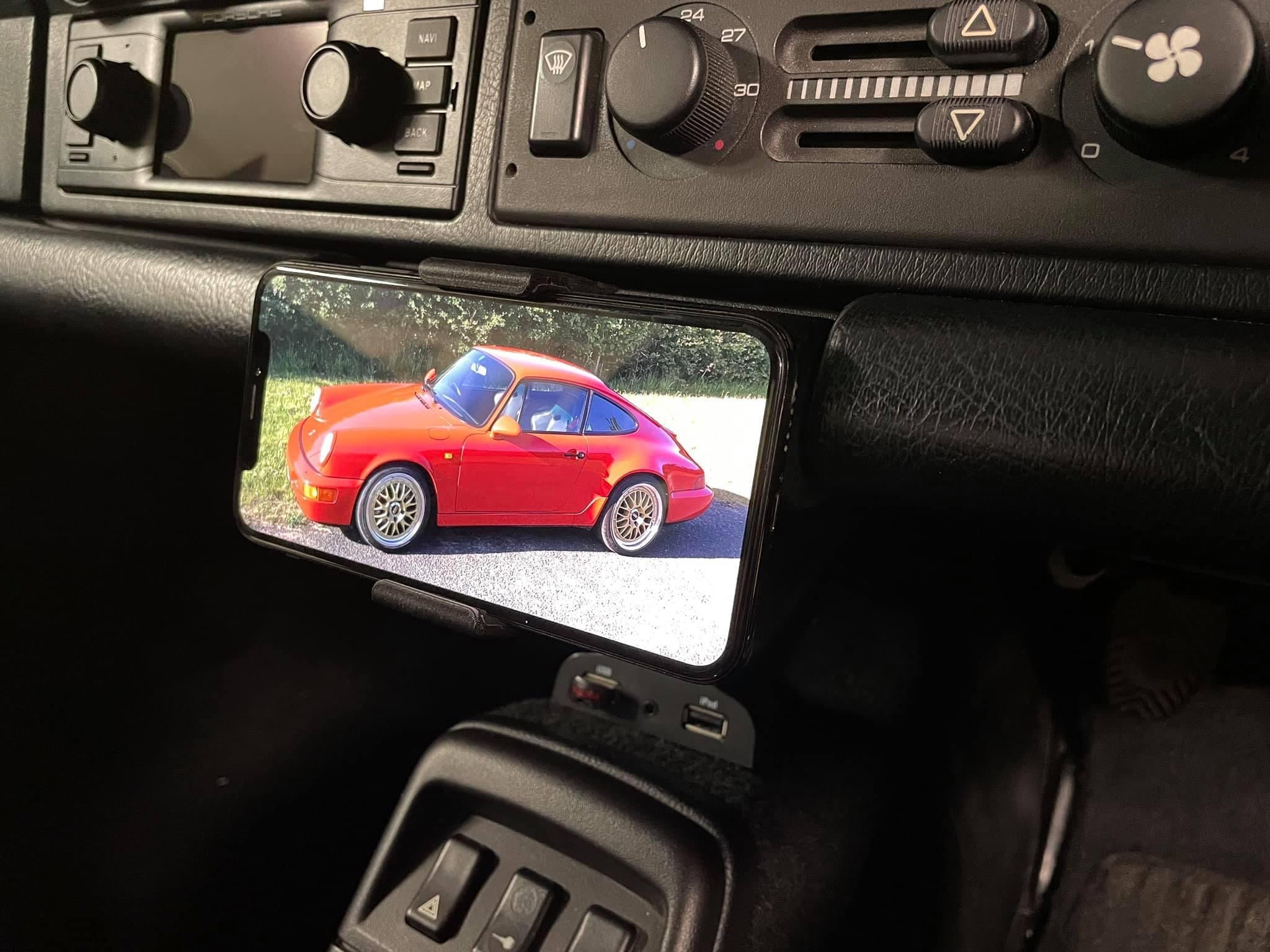 964/G Series Phone clip