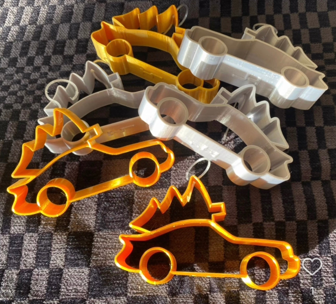 Xmas tree hanger/biscuit cutter