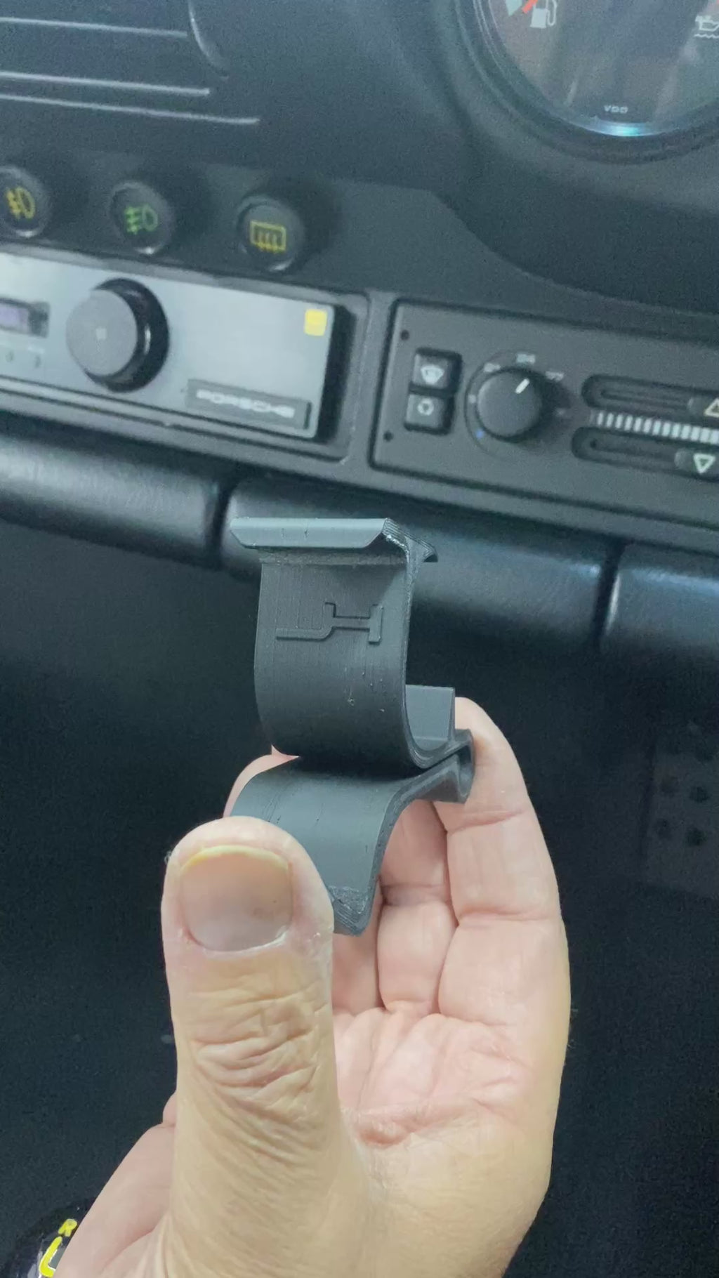 964/G Series Phone clip